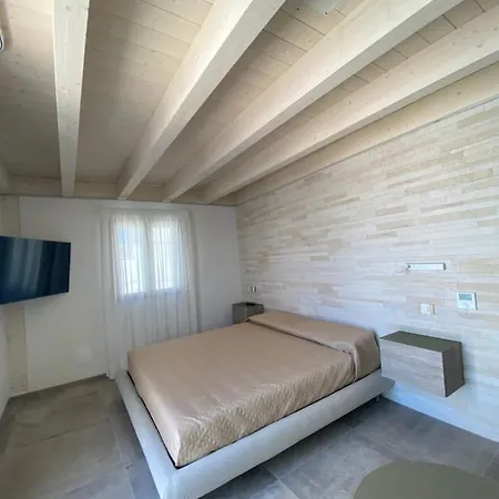 Al Corso Charming Rooms Peschici Exterior photo